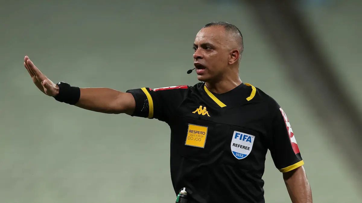 Caos, Estrelas e Bastidores: O que as Súmulas Revelam sobre a 26ª Rodada do Brasileirão 2026