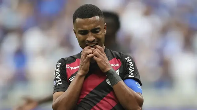 Athletico Paranaense perde para o Cruzeiro no Mineirão