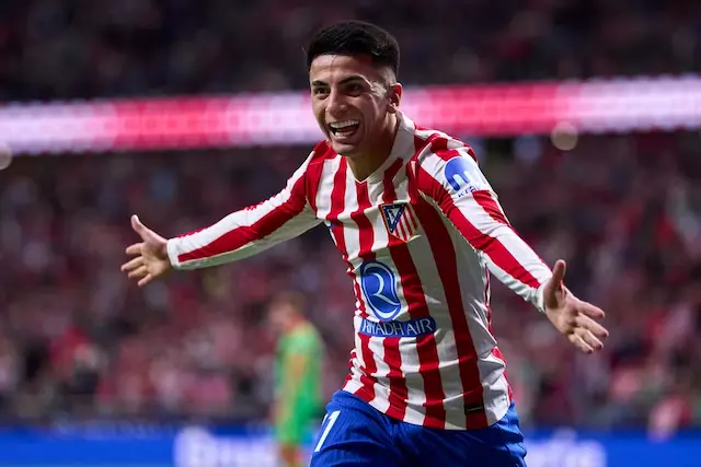 Flamengo entra em acordo com Thiago Almada